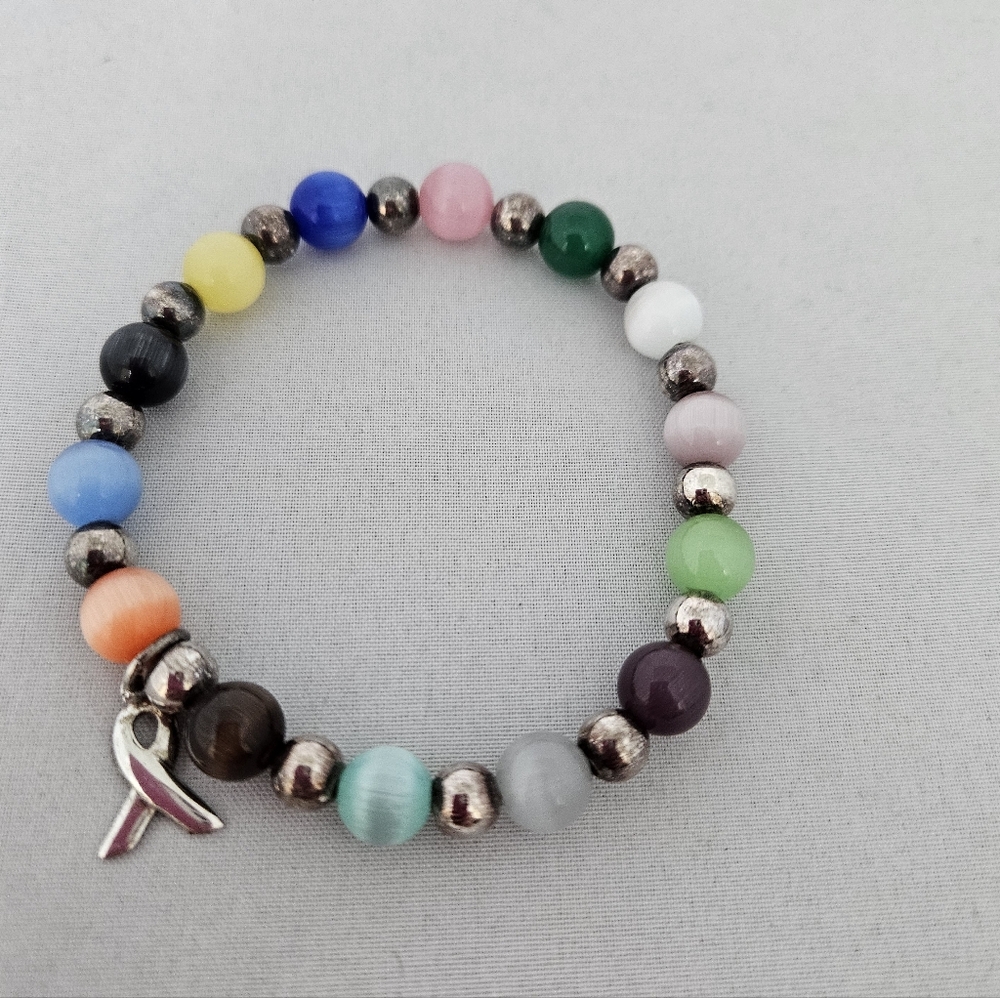 Beautiful Cat Eye & .925 Sterling Silver Beaded Stretchable Bracelet